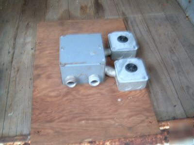 Electical box 6 x 6 x 4 2 plugs 220 board shop power 
