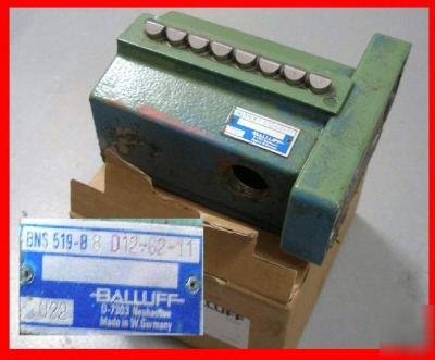 Balluff limit switch bns 519-B8 D12-62-11 (8 switch)