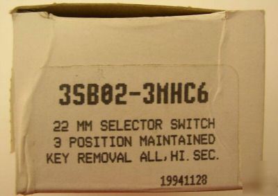 New siemens 3SB02-3MHC6 3 pos. selector switch 22 mm ++ 