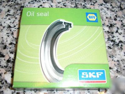 New skf oil seal # 17686