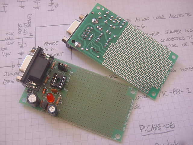 Prototyping board for a picaxe-08 and 08M