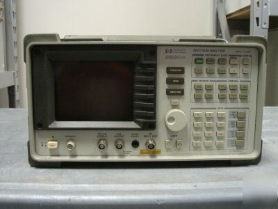 Agilent / hp 8590A portable rf spectrum analyzer