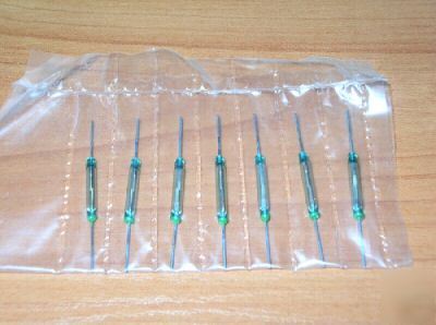 New reed switches normally open ; l = 20MM lot of 30 