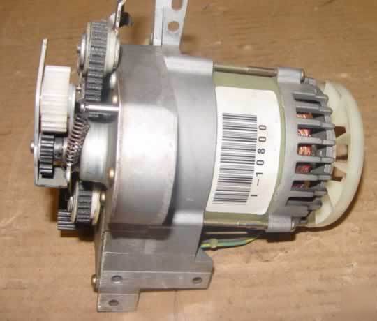 Synchronous motor us 1940A-28 115V 1.09A 1300RPM
