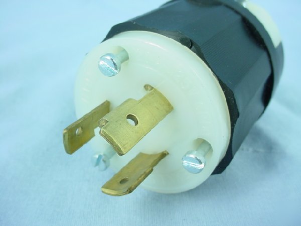 Leviton L5-20 locking plug twist lock 20A 125V 2311