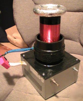 Mircro solid state tesla coil