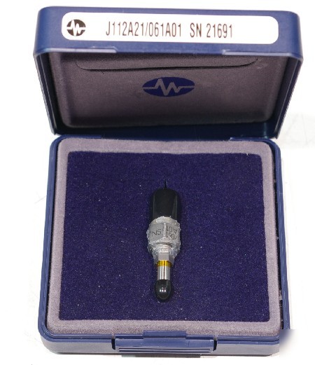 Pcb 112A21 pressure sensor hr icp w/ 061A01 adapter