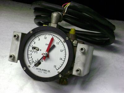 Industrial instrument corp. differential pressure gauge
