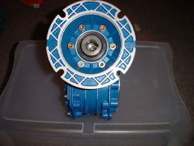 Motovario SW063T 463358 40:1 hollow bore gear reducer