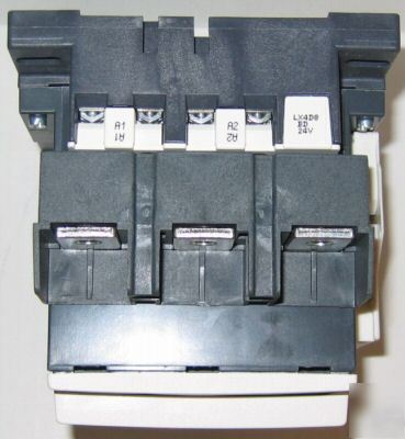 New square-d contactor LC1D1156BD 600VAC 115A 