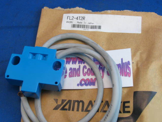 FL2-4T2R yamatake proximity sensor switch 0420U