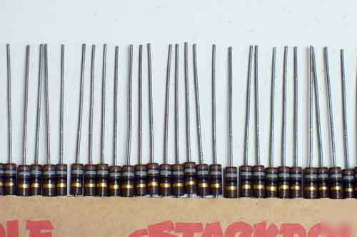 50) 18 ohm 1/2W carbon composition resistors 5%