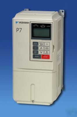 Yaskawa serie P7 cimr-P7U20450, 75HP (215A) , 230V