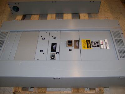 Siemens 600AMP main lug circuit breaker panelboard 480V