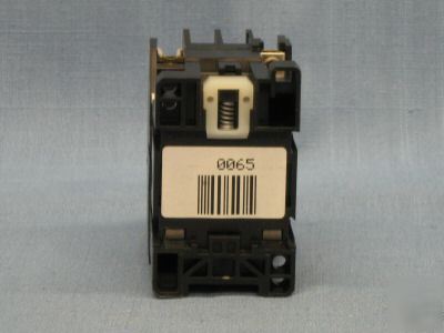 Allen-bradley ac contactor 100-A12ND3