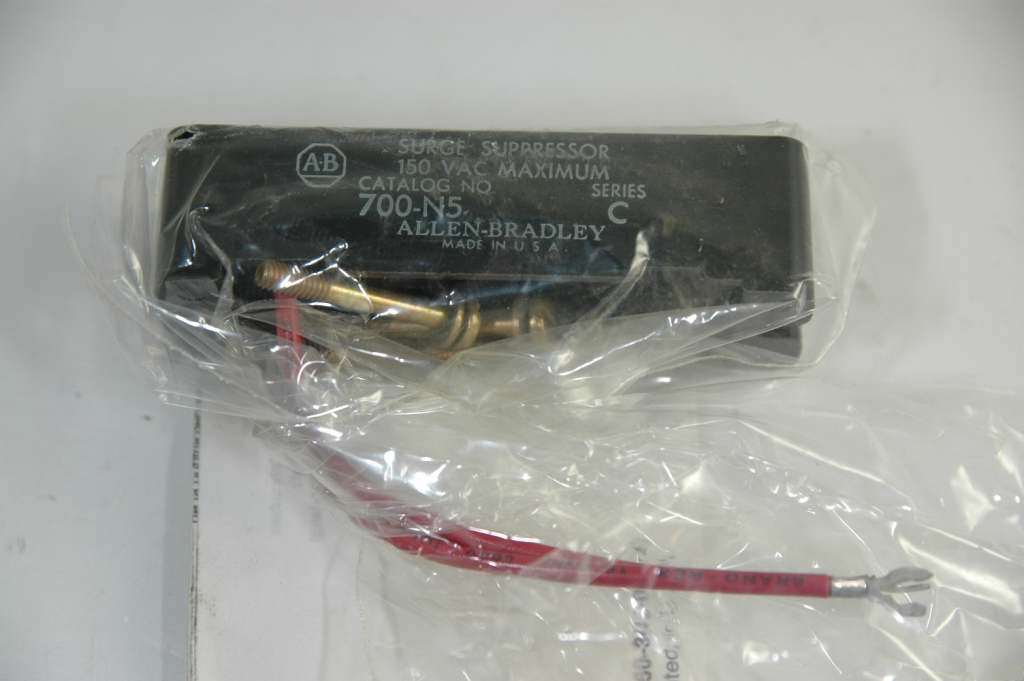 New allen bradley 700-N5 150V max relay surplus see