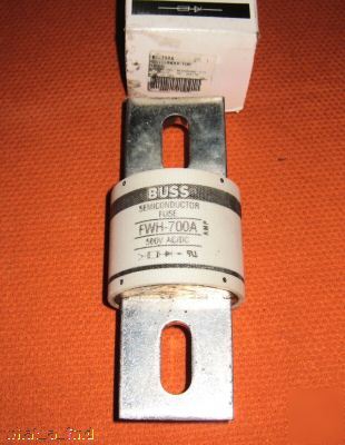 New buss semiconductor fwh-700A fuse fwh-700 FWH700A
