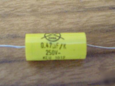 100 iskra 250V .47UF axial mylar capacitor capacitors