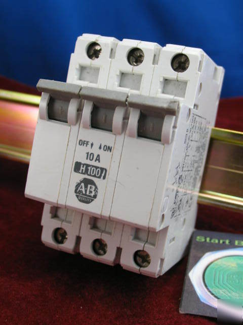 G300 allen bradley 3PL circuit breaker 1492-CB3 30AMP