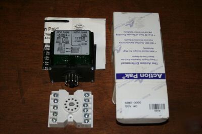 2 action pak (AP4390) dc input dual channel isolators