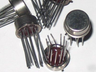 Harris voltage-feedback operational amplifier CA3015A