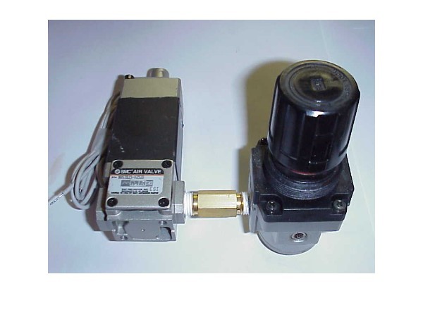 Smc NVS3115-O252D solenoid valve w/ NAR3000 regulator