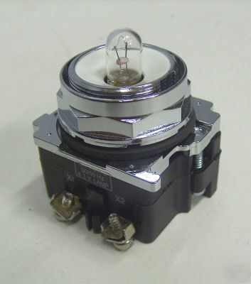 Cutler-HAMMER10250T181N std indicator LIGHT120VAC 