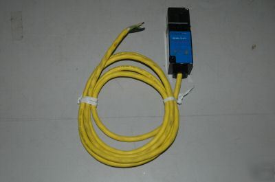 Cutler hammer 6P+ proximity sensor E51BLT56PU series B1