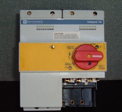 New telemecanique LD5 LC030 motor starter. 