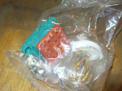 Socket,plug-in electronic components 