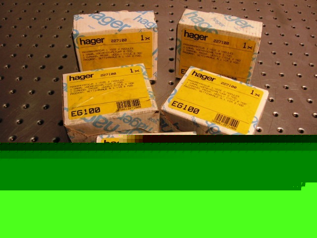 T28564 [5] hager EG100 programable controllers * *