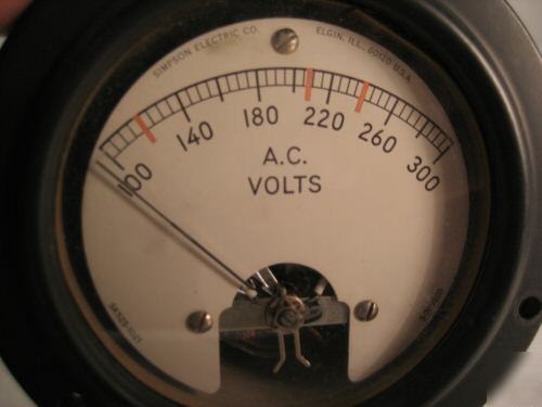 Voltmeter 6625-01-035-6826