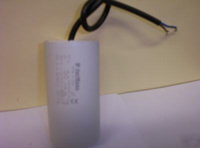 Motor run capacitor 50UF 400/450 volts with flying lead