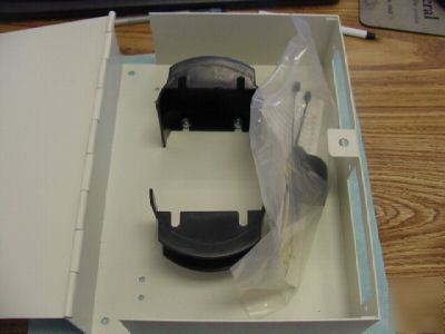 Fiber instrument model: F1EW12 wall mount box <