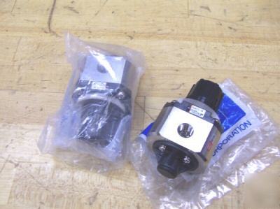 New smc pneumatic regulators w/ gages ~ ~