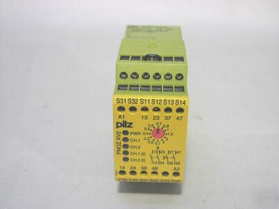 Pilz pnoz-XV2 safety relay 774503 PNOZXV2 lnc