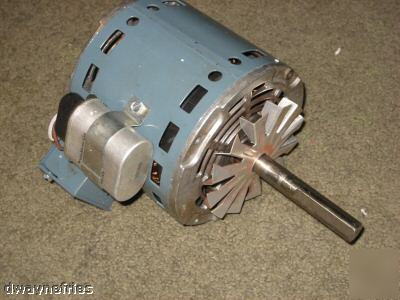 Fasco industries 1.3 amp motor with capacitor attached