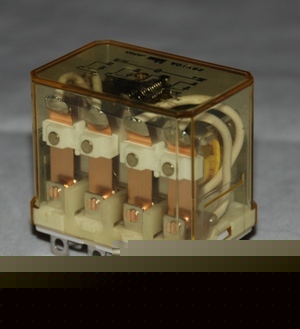 New idec relay RH4B-u AC120V 4PDT, 10AMP 