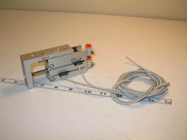 Smc pneumatic air linear table slide MXU16-25 w/switch