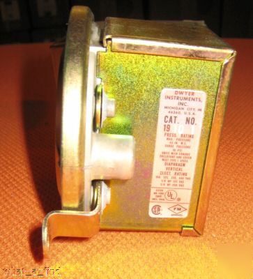 New dwyer 1910-1 pressure switch 1900 series 19101 