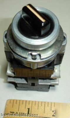 New cutler hammer 2 position selec switch 10250H391A48