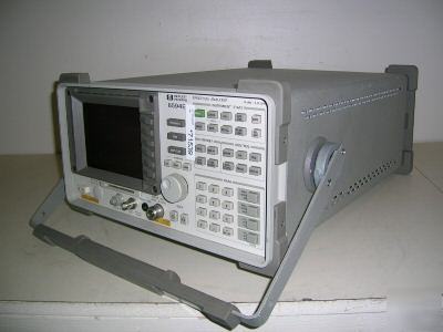 Hp 8594E portable spectrum analyzer, 9KHZ to 2.9 ghz