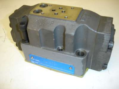 Tokimec directional control valve pilot operated