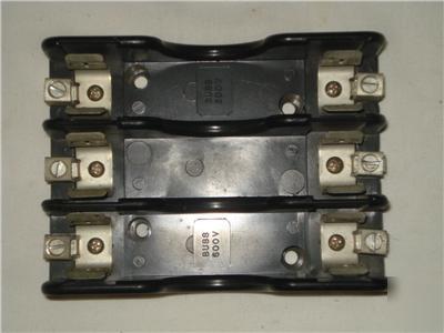 Used buss bussmann 1B0035 fuse block holder H60060-3CR