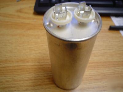 2 aerovox 240V 70UF a/c round motor run capacitors