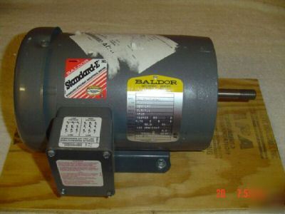 New baldor industrial motor 35S114T589H2 