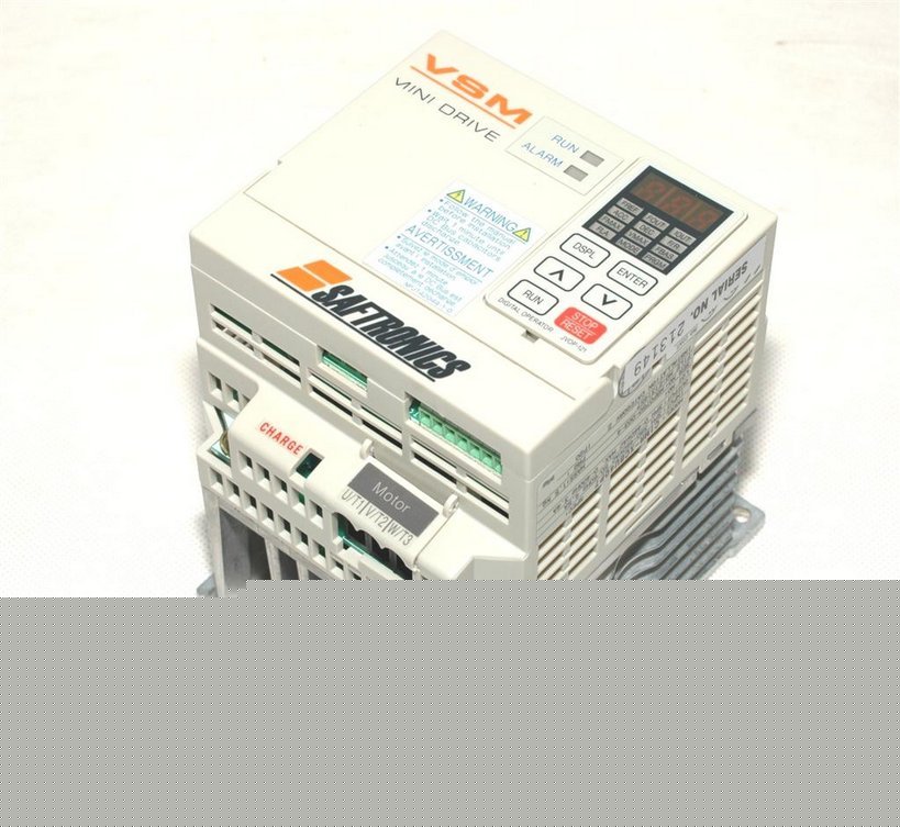 Saftronics / yaskawa cimr-XCBU40P7 460V 1.5KW ac drive