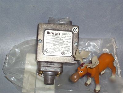 Barksdale E1H-H90 pressure actuated switch G37