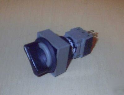 Fuji - AH225-P2 - round 2 position selector switch 16MM