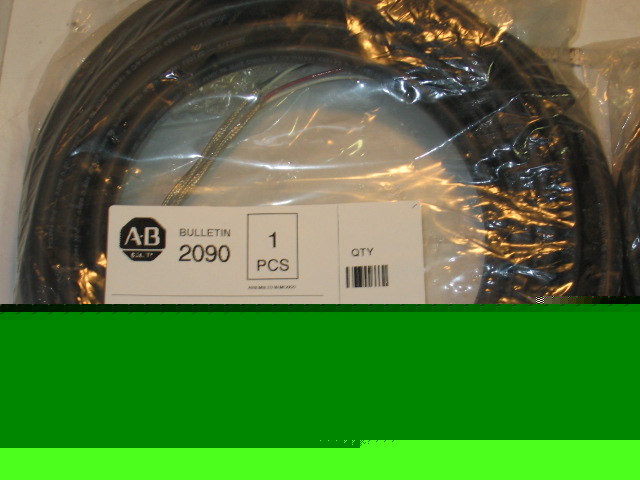 Allen bradley kinetix 2000 complete set 2093-AC05-MP1